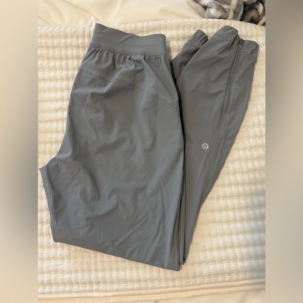 Lululemon Adapted State Jogger. Women’s size 4